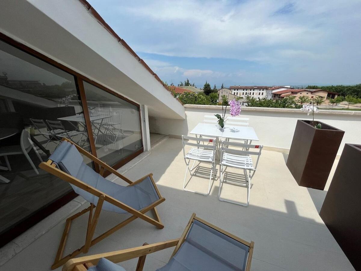 Attico Calla Peschiera del Garda Dış mekan fotoğraf